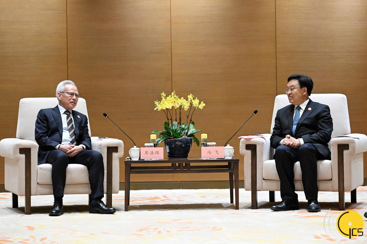 行政長官岑浩輝與海南省委書記、省人大常委會主任馮飛會面。