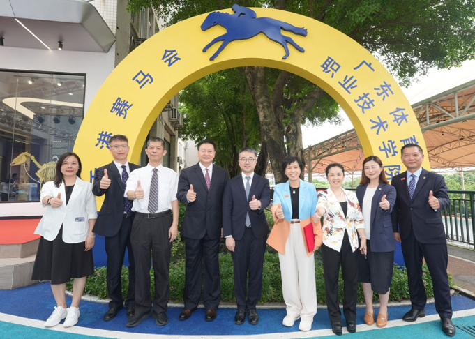 hk_c_1783245962987011037.png hk_c_image.png