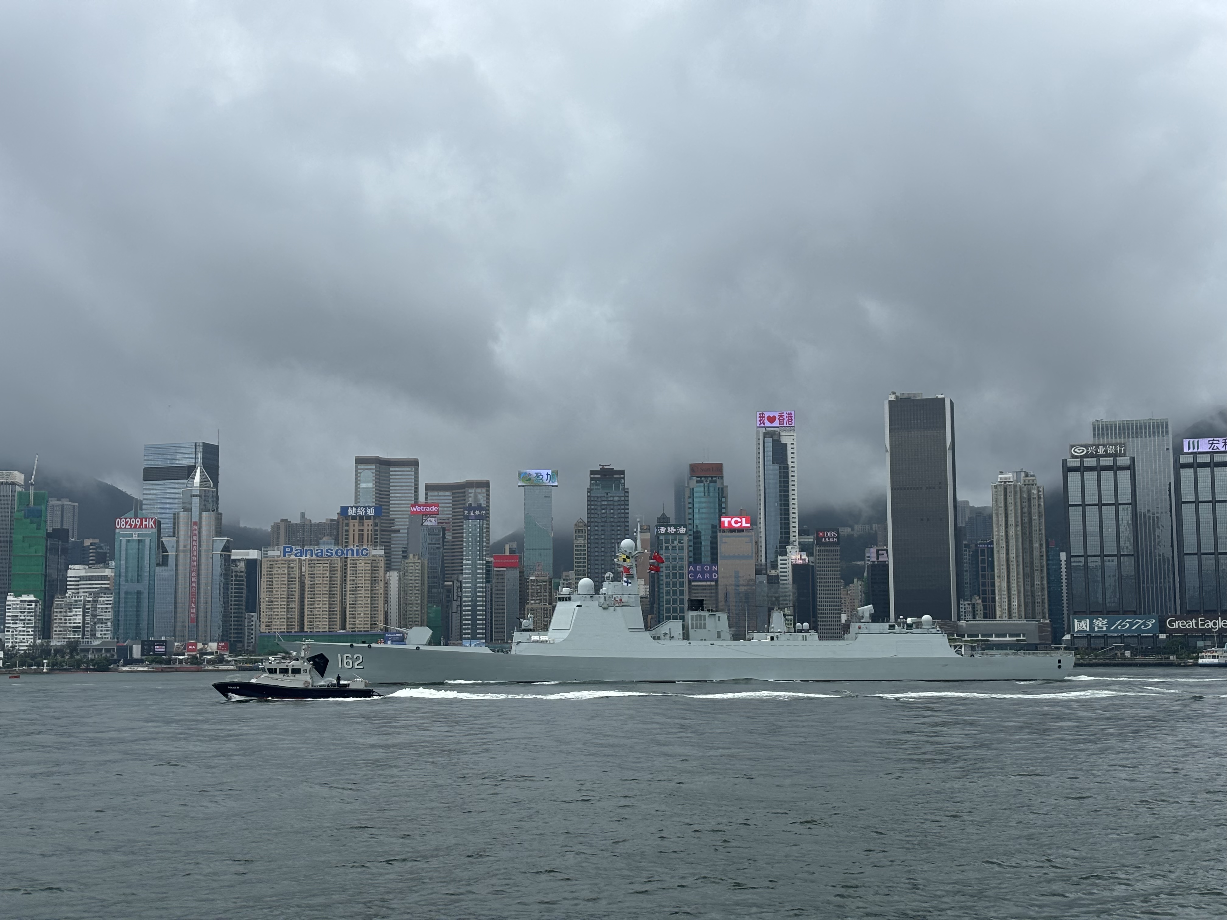 hk_c_1783308579677070227.jpg hk_c_55f2a84359dd17d9210597eaba9d02fb_.jpg